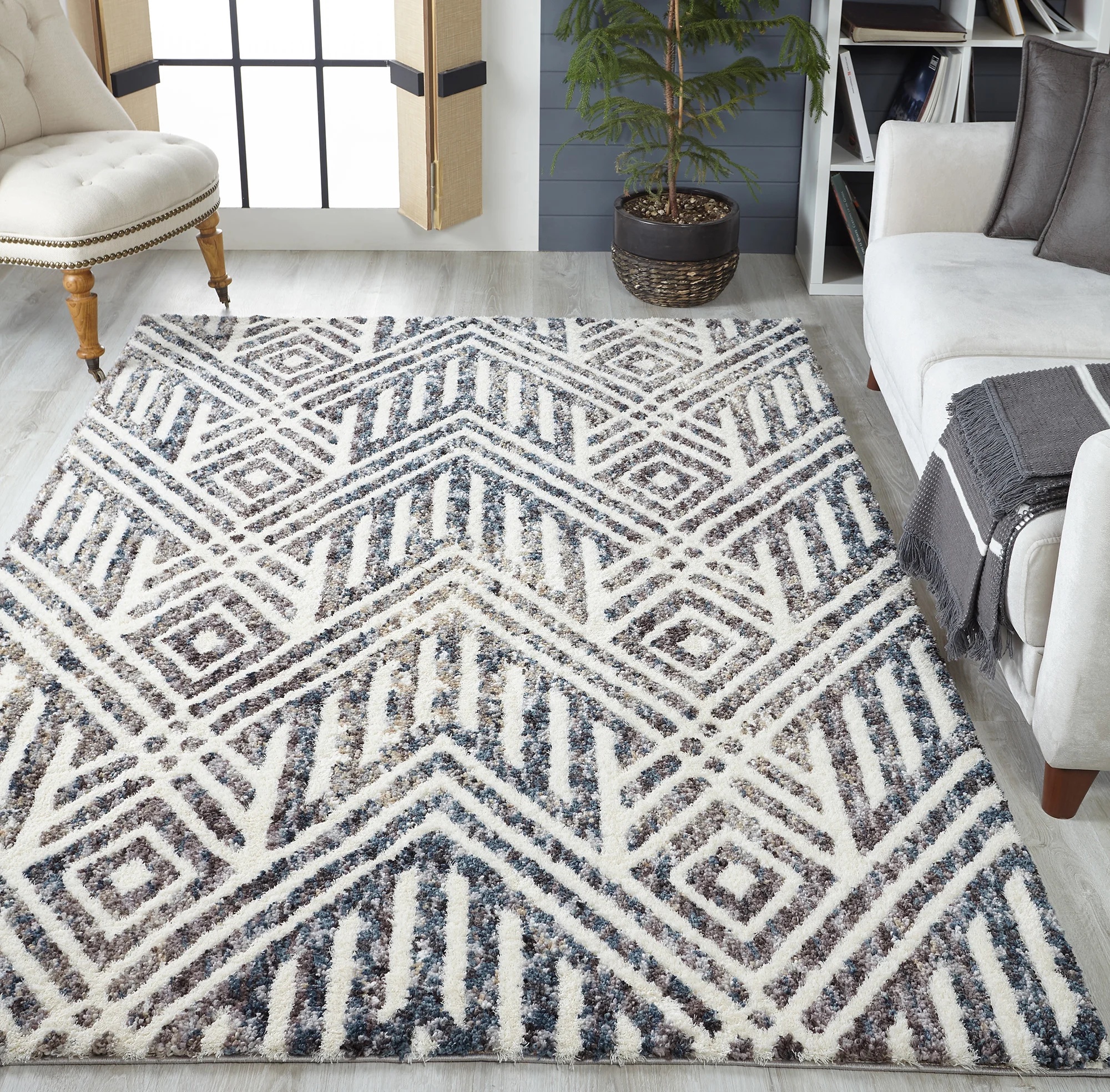 medium pile geometic grey and white rug